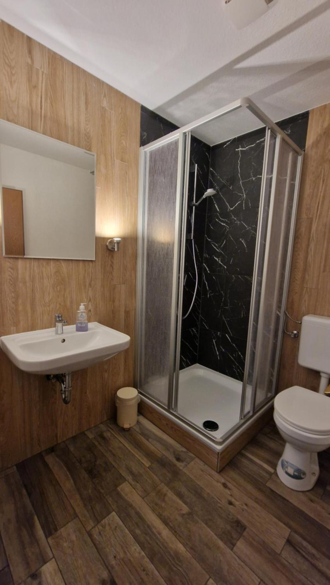 Hotel Tini 巴特法林波斯特 外观 照片
