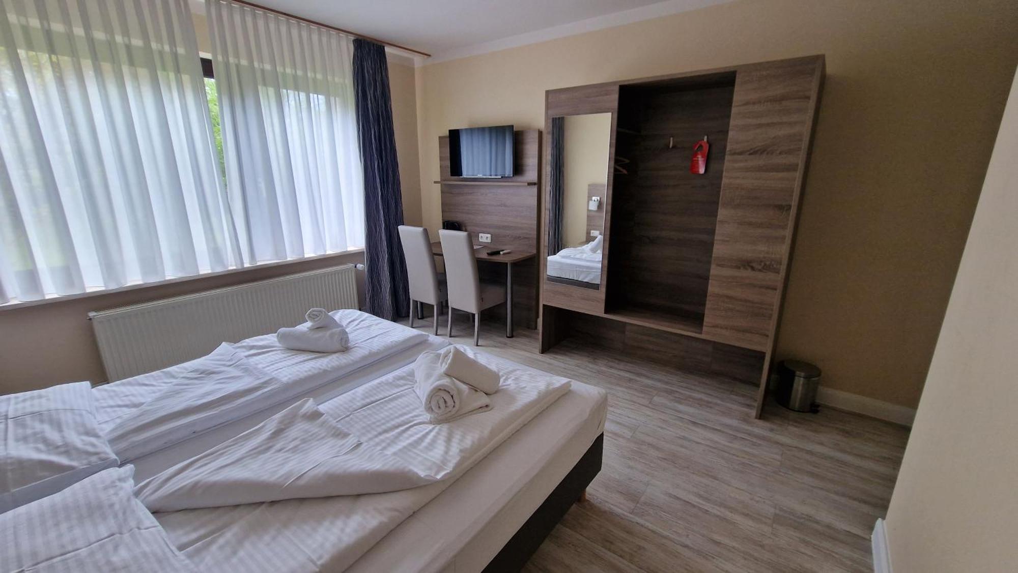 Hotel Tini 巴特法林波斯特 外观 照片
