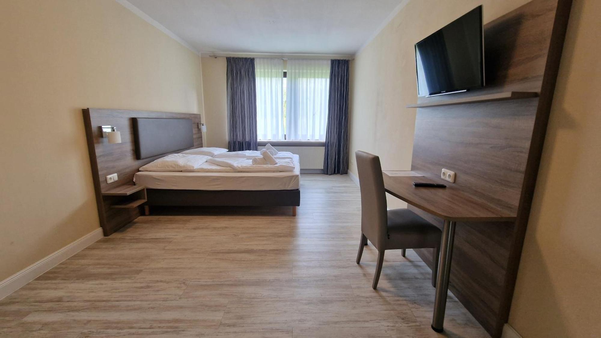 Hotel Tini 巴特法林波斯特 外观 照片